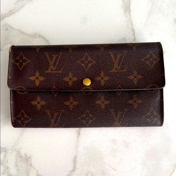 Louis Vuitton Handbags - Authentic Louis Vuitton Monogram Wallet. Very good preloved condition.